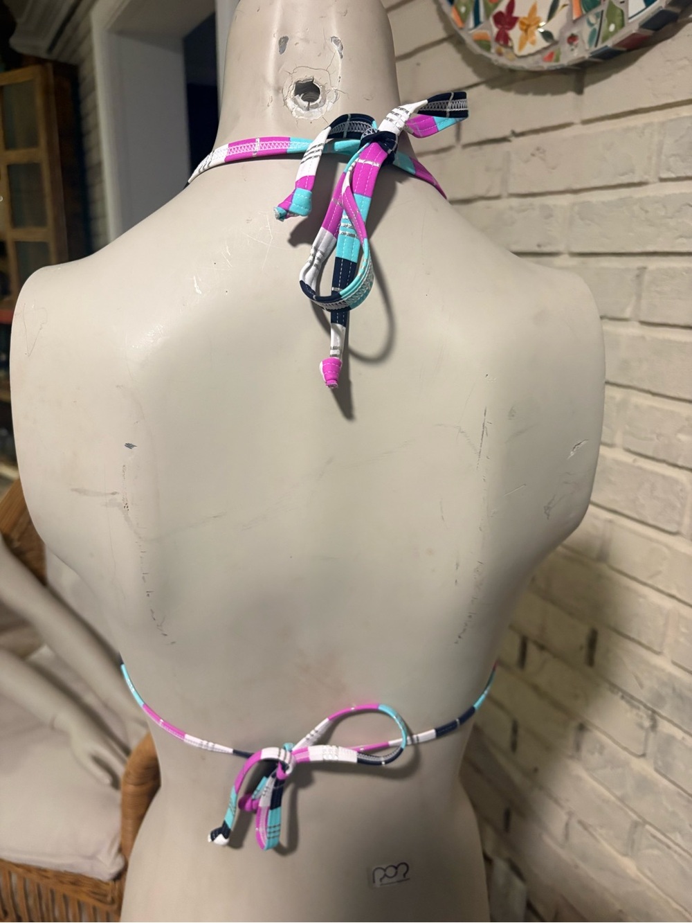 LASCANA Women’s Striped Triangle Halter Bikini Top - Multicolor EUC no flaws - Picture 2 of 5